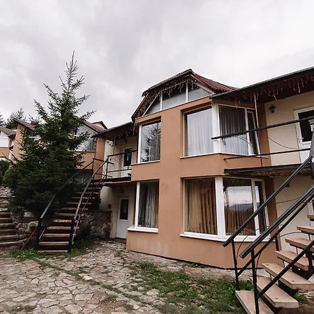 Hotel Toga Yablunytsya
