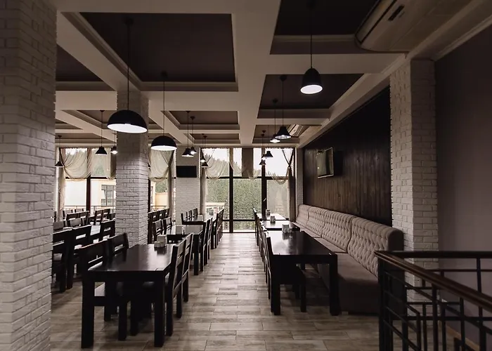 Toga Hotel Yablunytsia